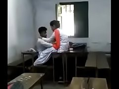 Real life indian school girl with her young lover boobs sucked - indian porn