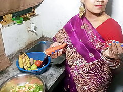 सेक्सी भाभी को मॉर्निंग में किचन में खाना बनाते समय चोदा XXX Kitchen Sex